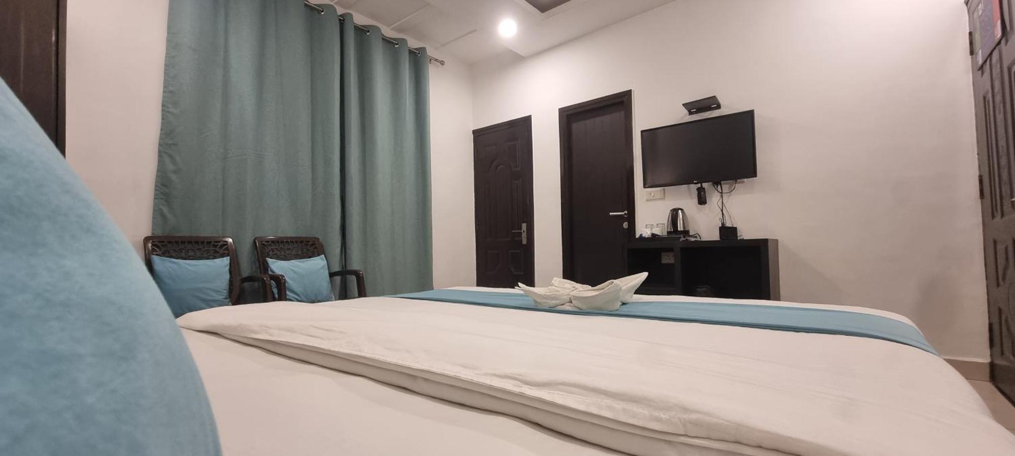 Hotel Rising Hills By Around Stays Rishīkesh 外观 照片