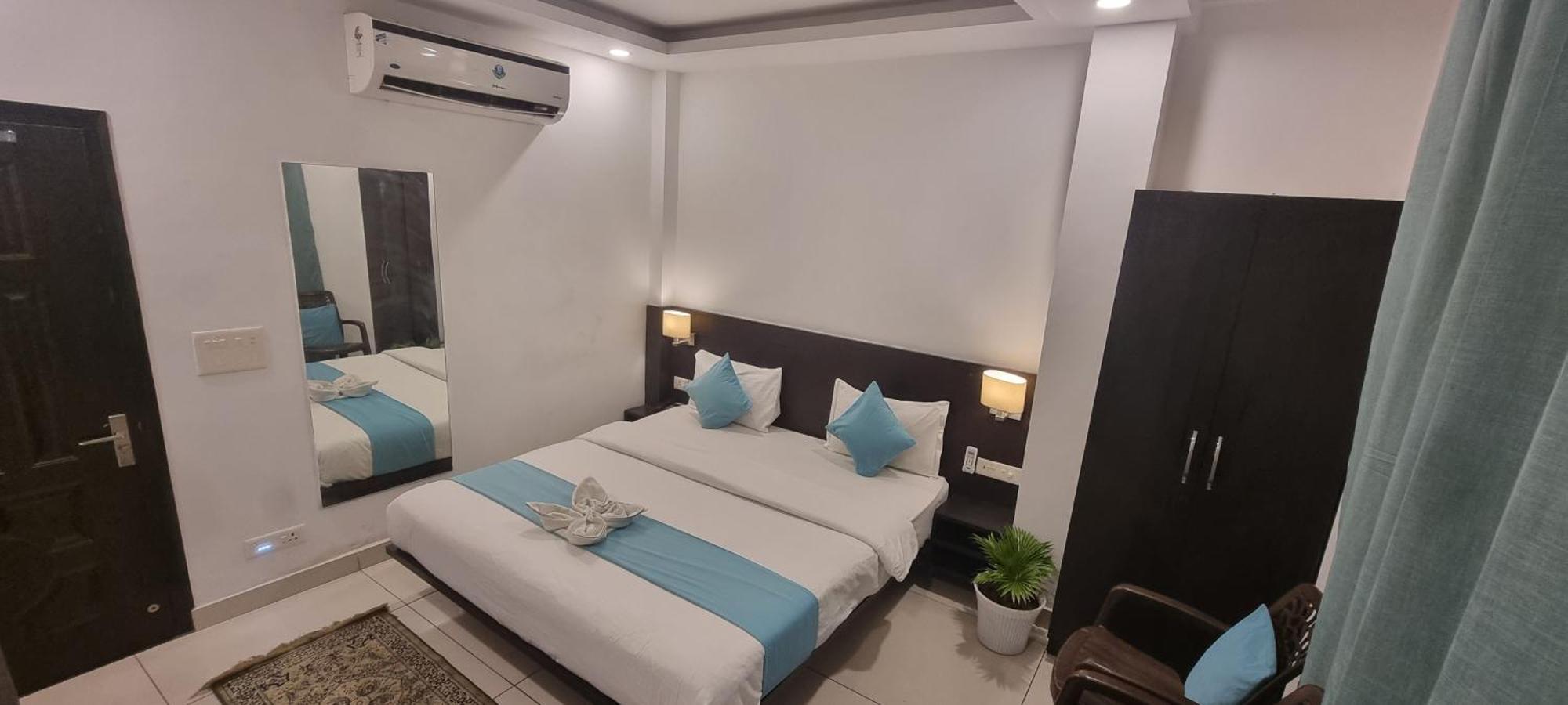 Hotel Rising Hills By Around Stays Rishīkesh 外观 照片